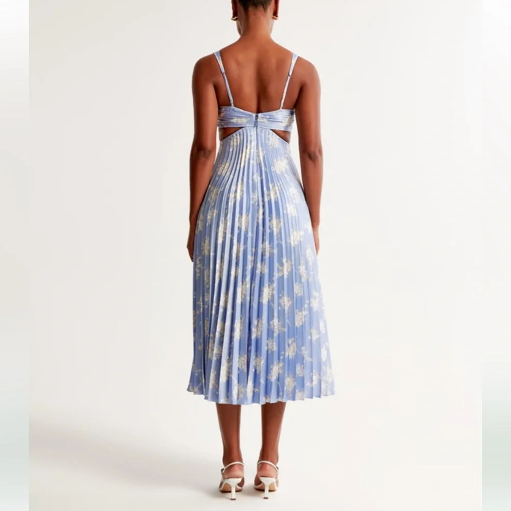 Abercrombie & Fitch Elegant Blue Pleated Cutout Maxi Dress Size Small Tall